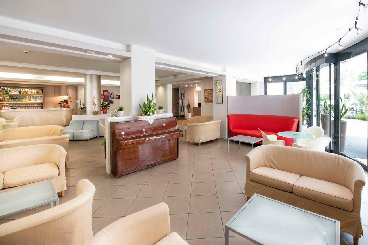 Hotel Cuba Milano Marittima Exterior foto